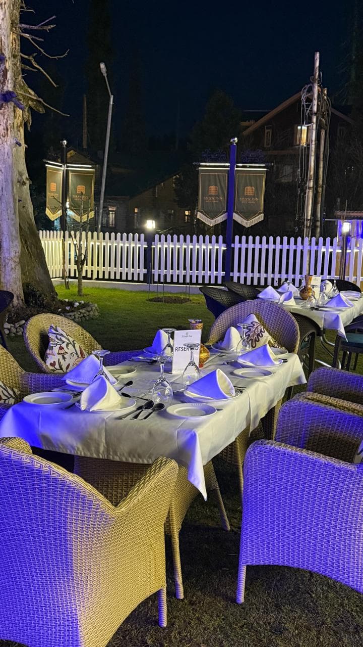 Dining at The Shaw Inn: Kashmiri Warmth in the Mountains